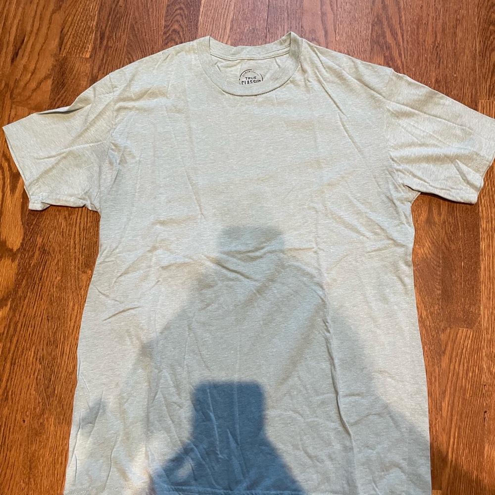 Light green fitted t shirt
